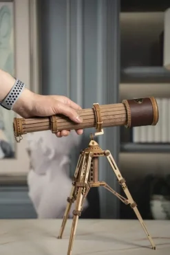 Koottava puinen pienoismalli Monocular Telescope